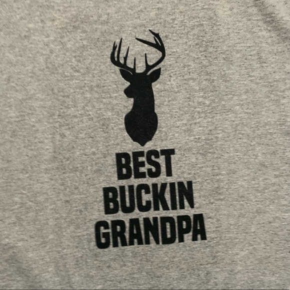 NWT Best Buckin Grandpa Men’s Grey T-Shirt - XL - Picture 2 of 5